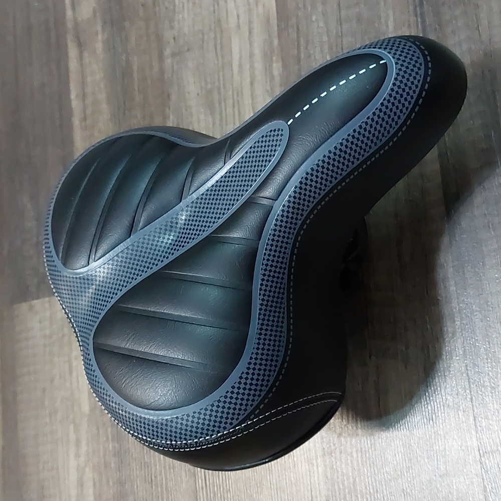 AlveyTech Deluxe Wide Cruiser Saddle Seat for Bikes & Scooters